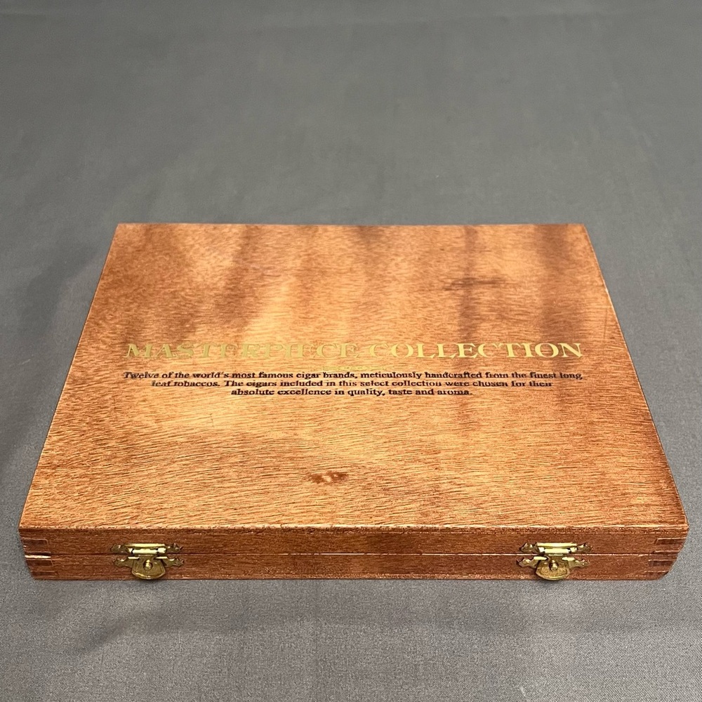 VTG Wooden Masterpiece Collection Holds 12 Cigars